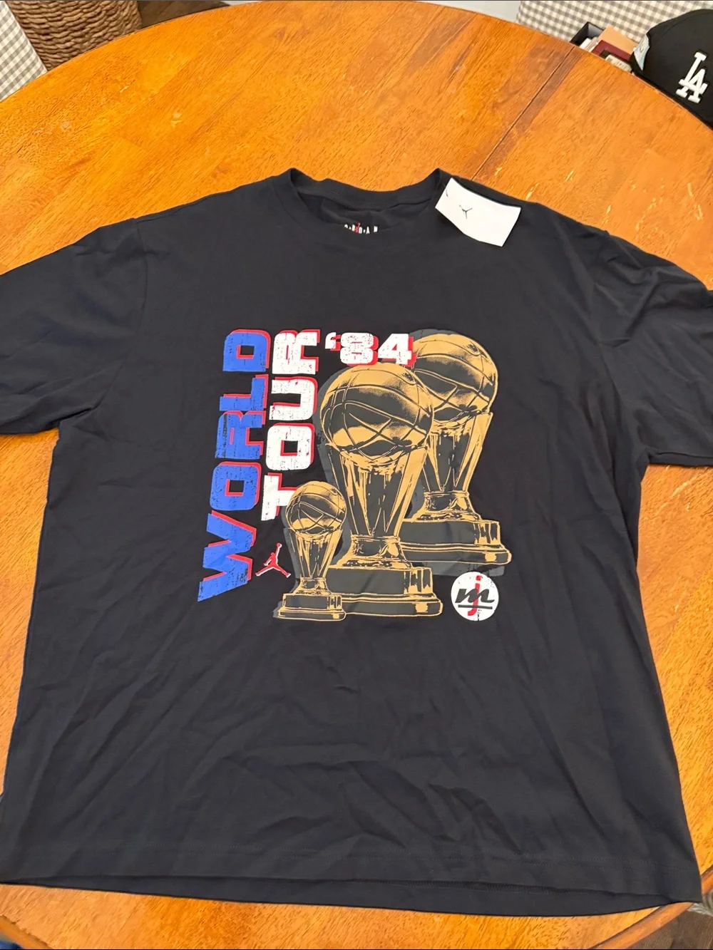 Jordan Black World Tour '84 Graphic Tee with Gold Trophy Print xxl